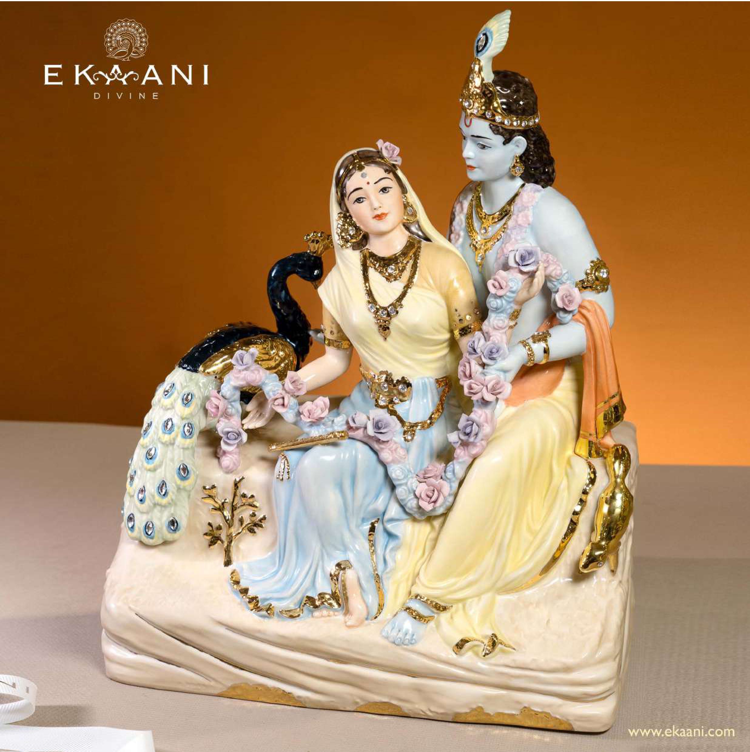 Porcelain wedding hamper for guests